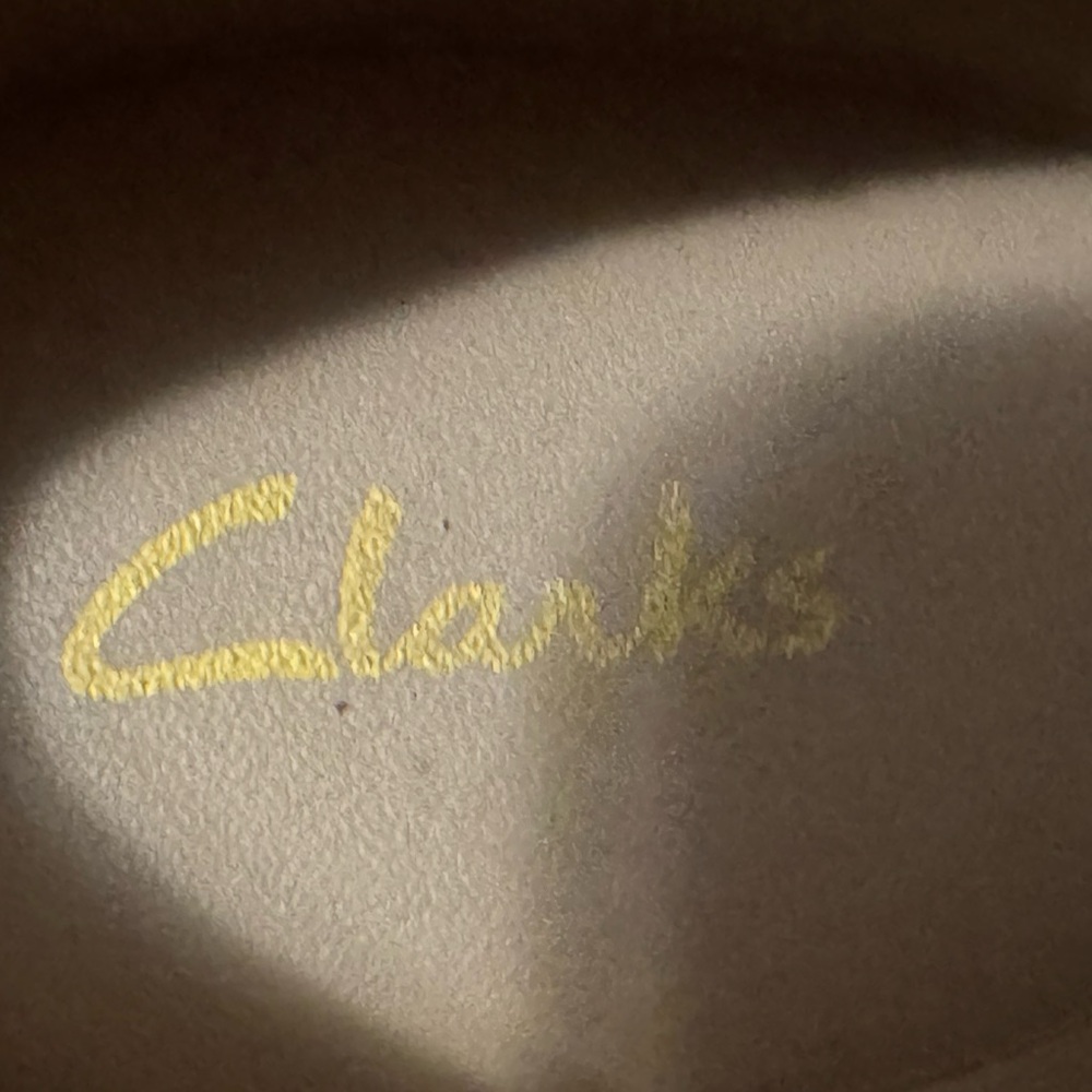 Women’s Clark’s Torhill Bee Waxed Leather Size 10 - Picture 7 of 9